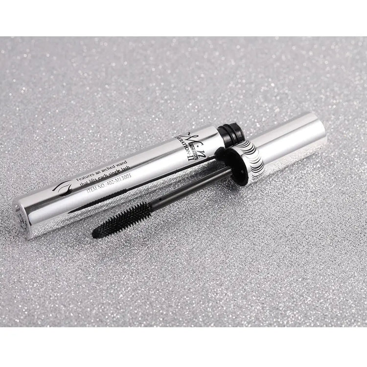 Thick and waterproof mascara - eyes - Hello Juno featuring Glowing Beauty Skin Essentials